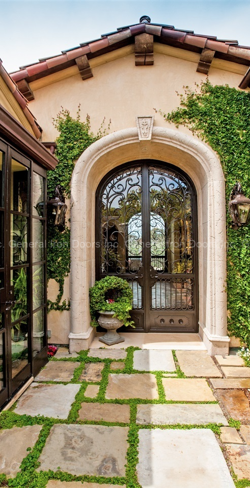 Royal (4) 216 - Image 1