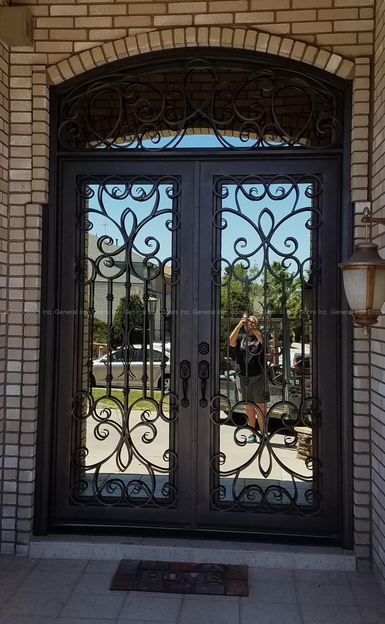 Royal (6) 211 - Image 1